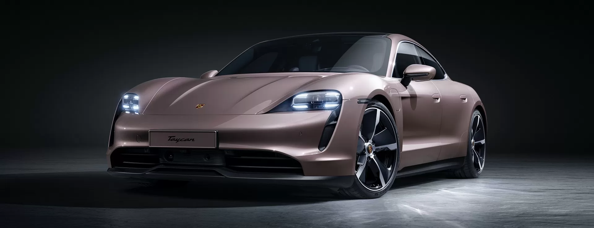 Porsche расширяет модельную палитру Taycan